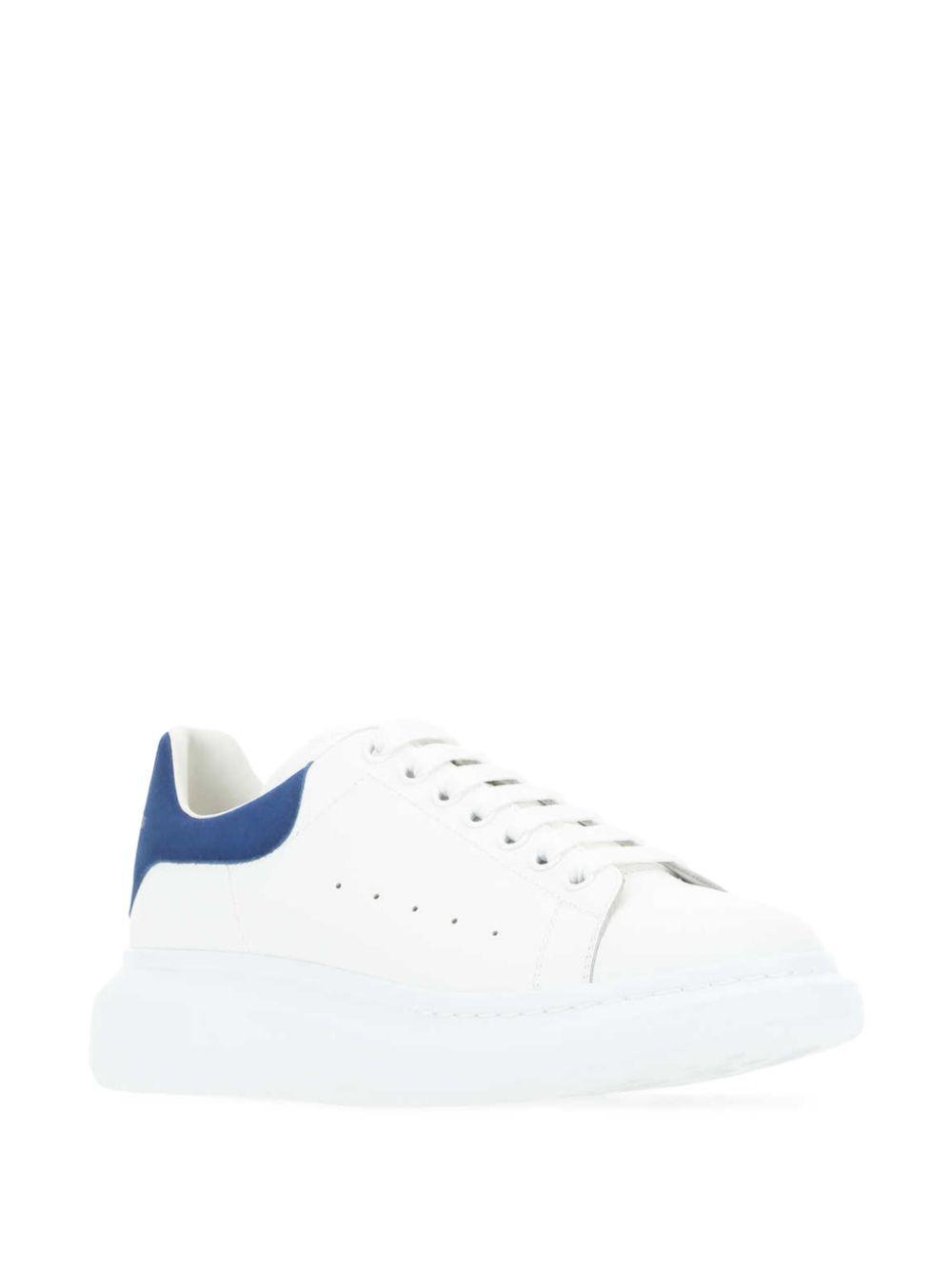 Oversized low-top sneakers Product Image