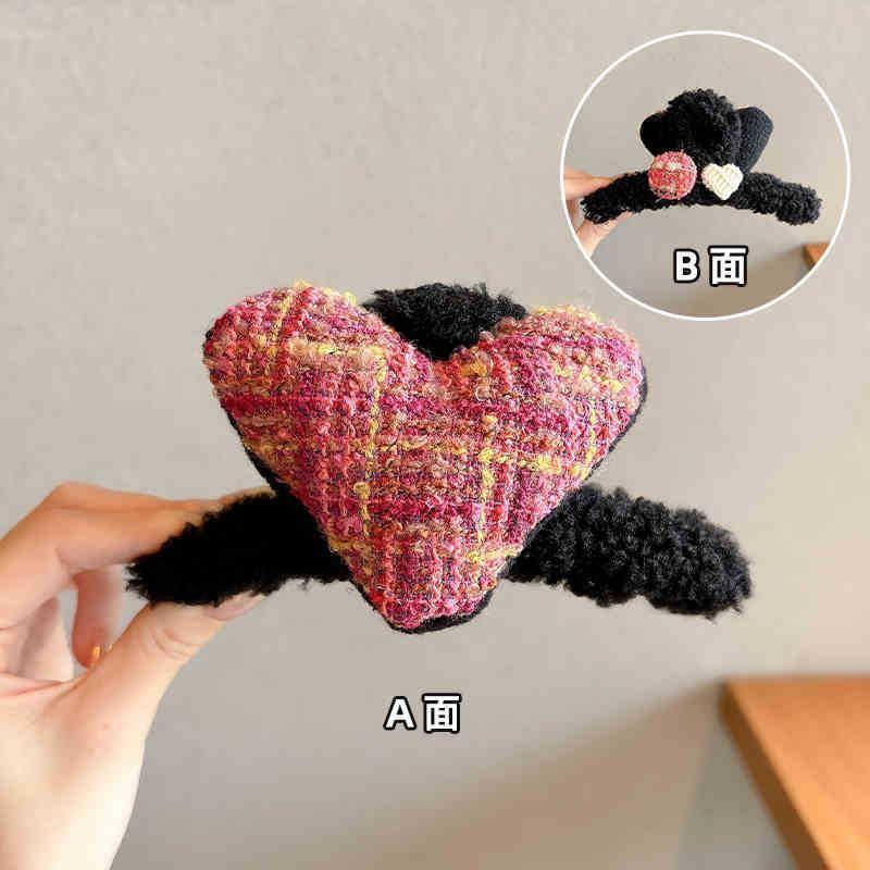 Heart Chenille Hair Claw Clip Product Image