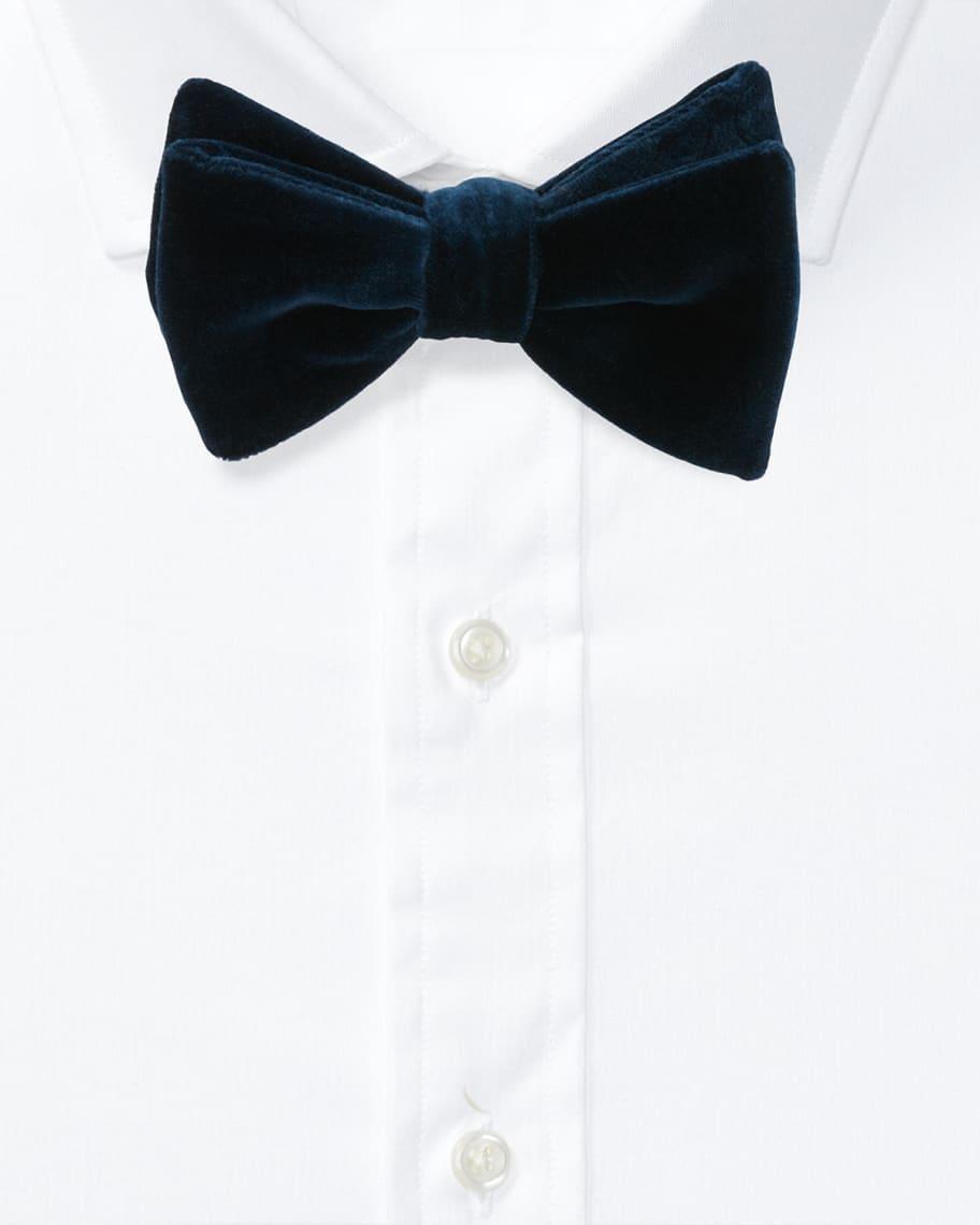 Men's Pre-Tied Velvet Bow Tie Product Image