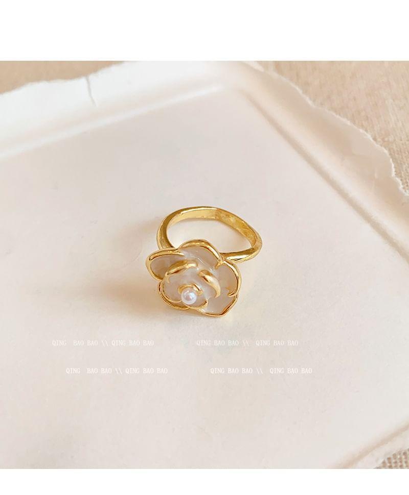 Floral Glazed Ring Product Image