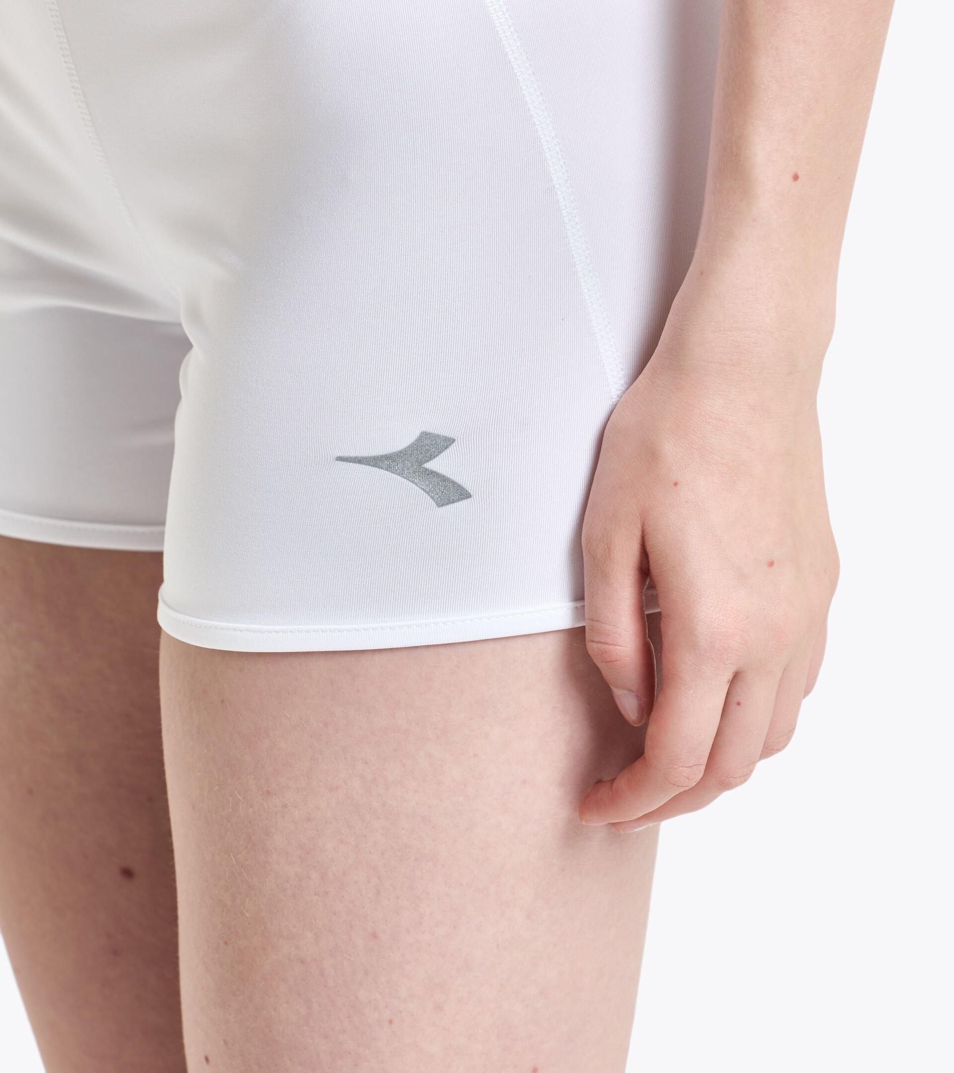 L. SHORT TIGHT Product Image