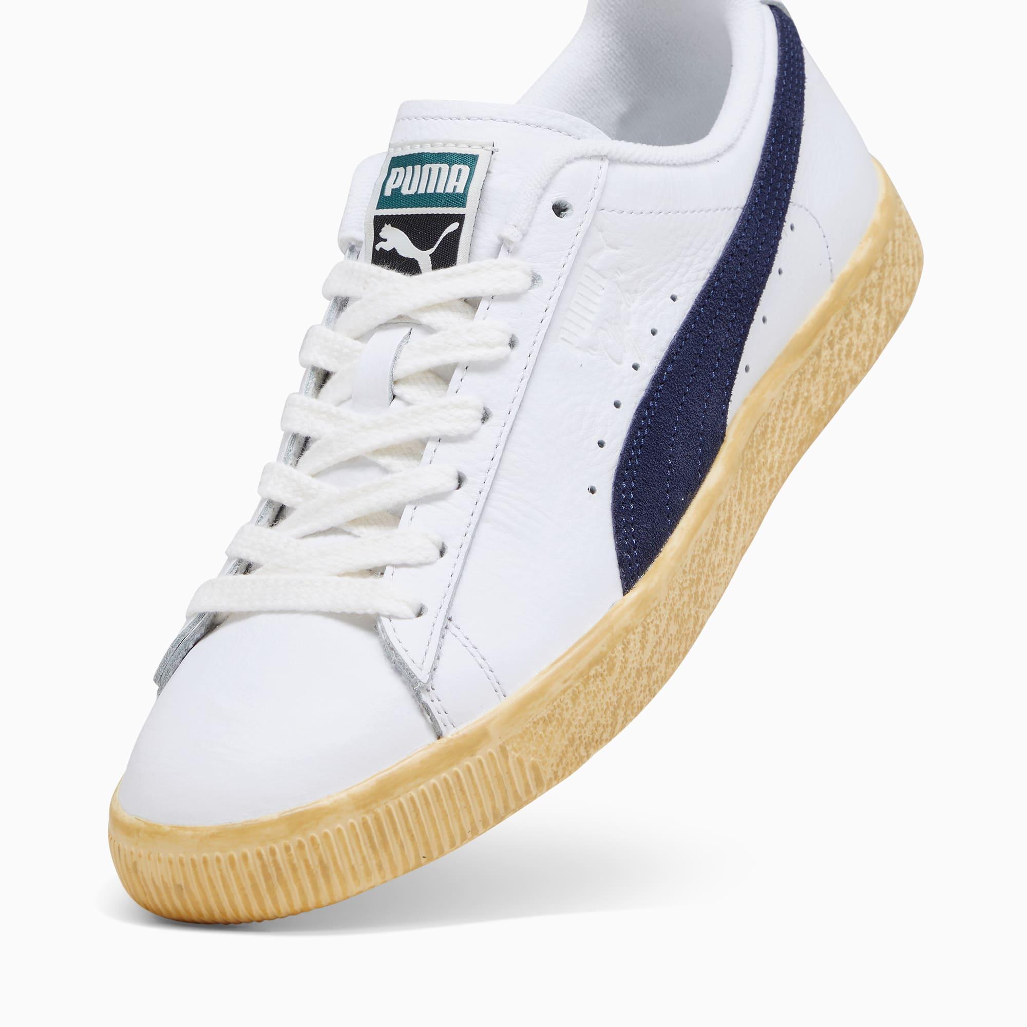 Clyde Vintage Sneakers Product Image