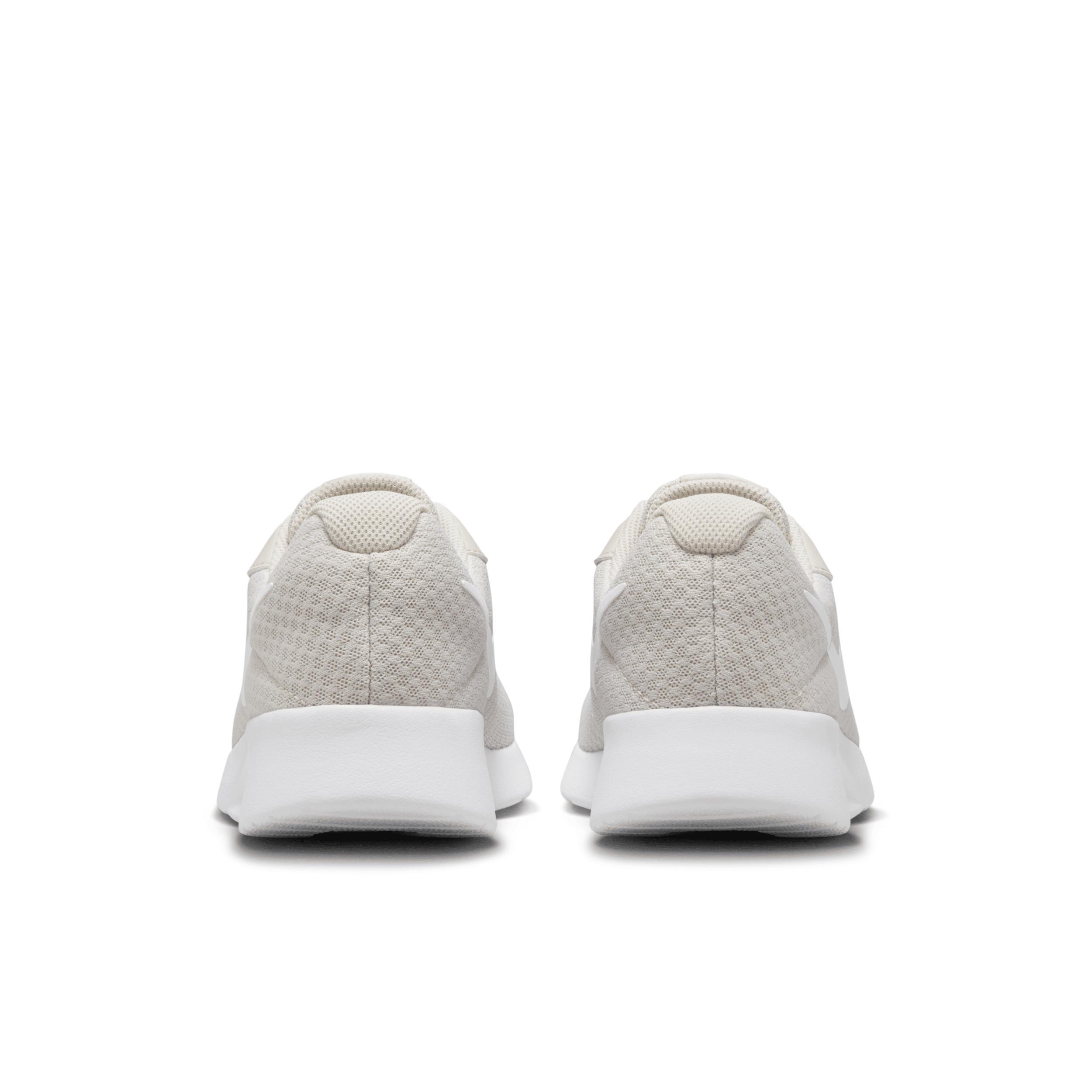 Nike Women's Tanjun Shoes Product Image