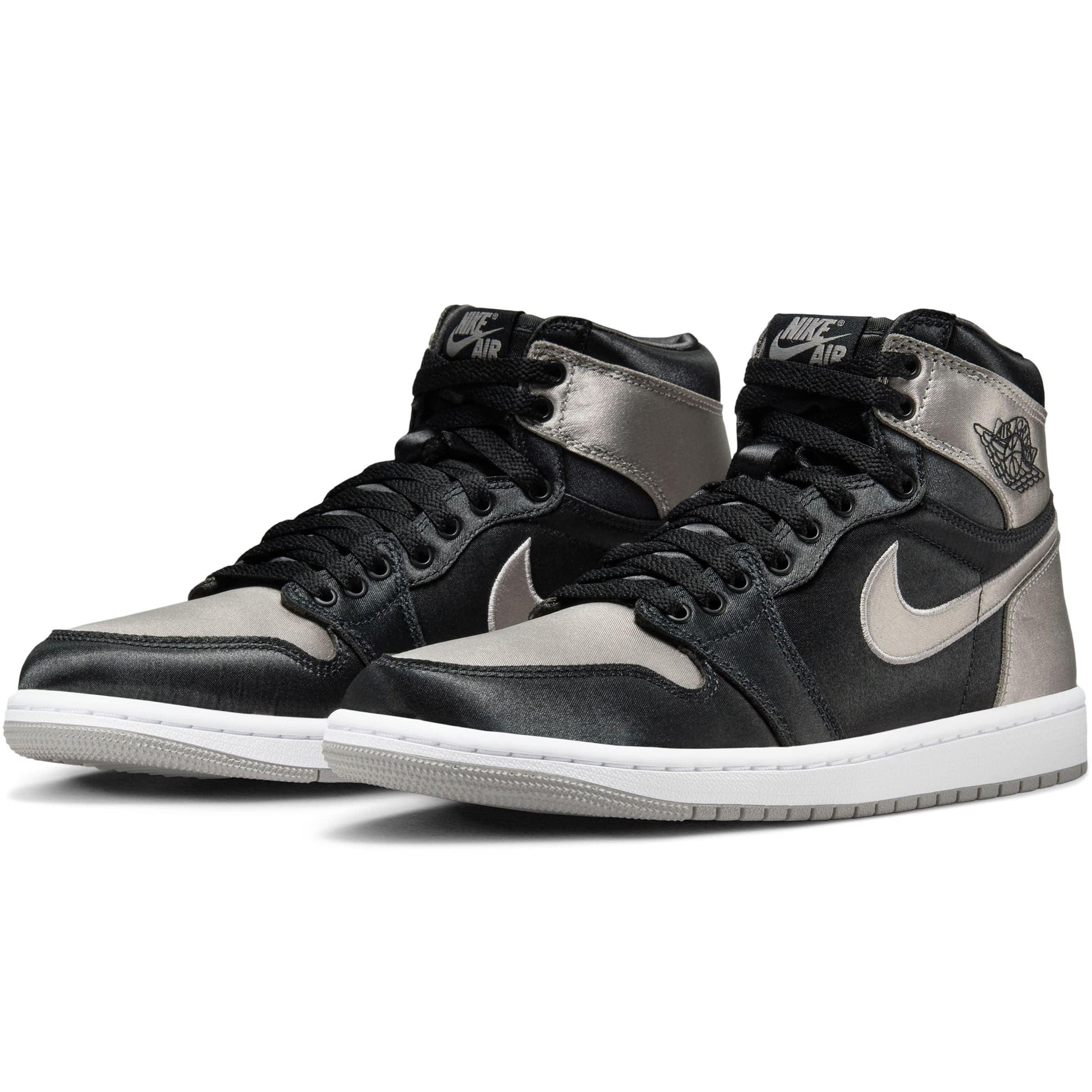 WOMEN'S AIR JORDAN 1 RETRO HIGH OG Female Product Image