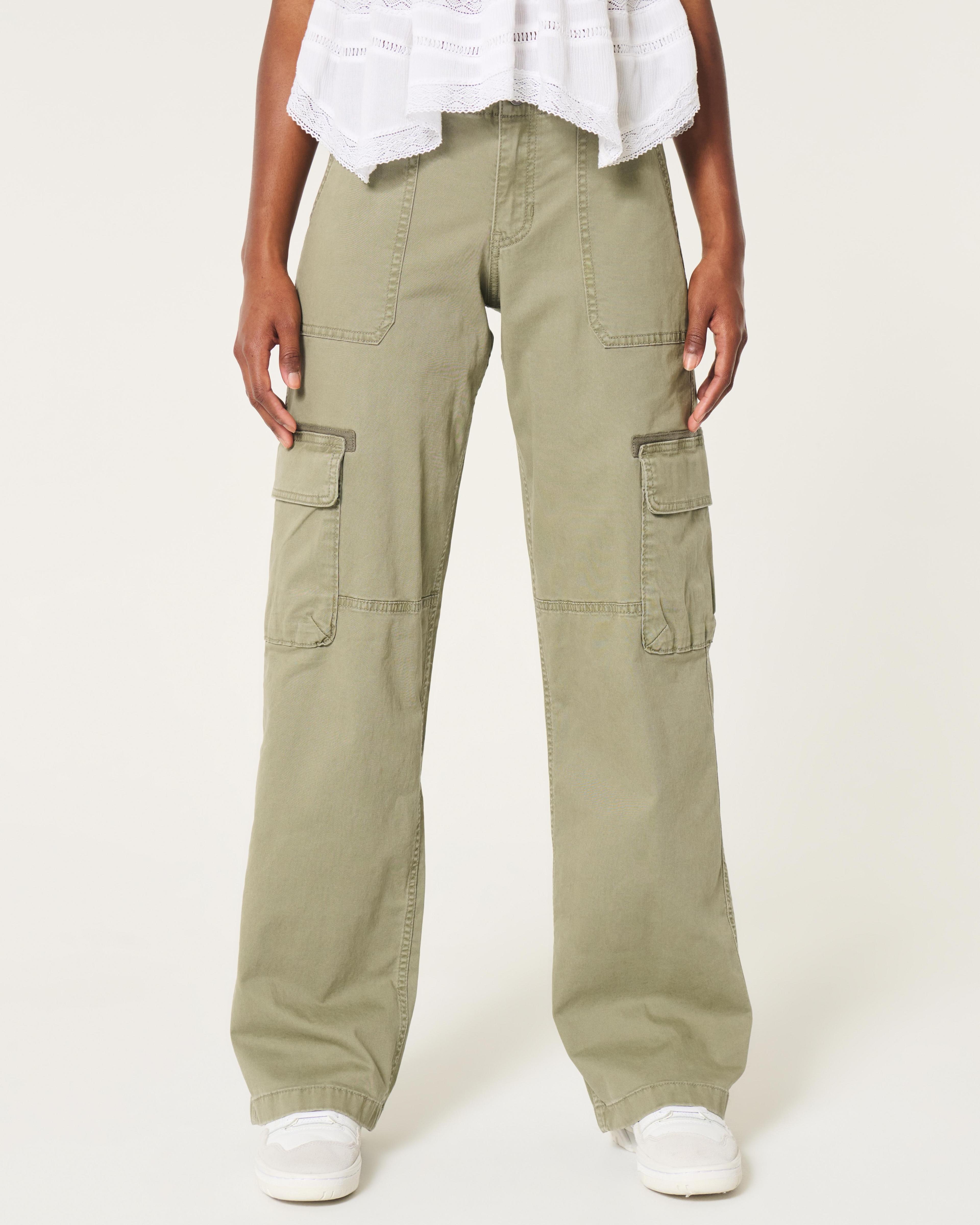 Low-Rise Baggy Cargo Pants Product Image