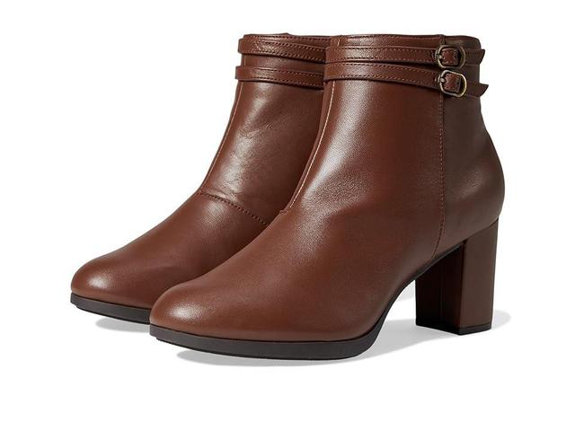 Clarks Bayla Light Leather) Women's Boots Product Image