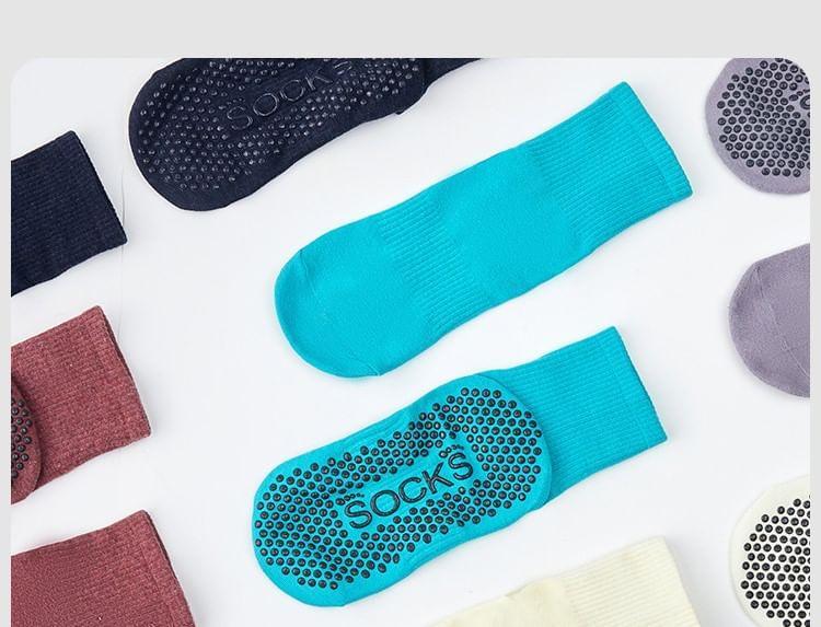 Striped / Plain Yoga Socks Product Image