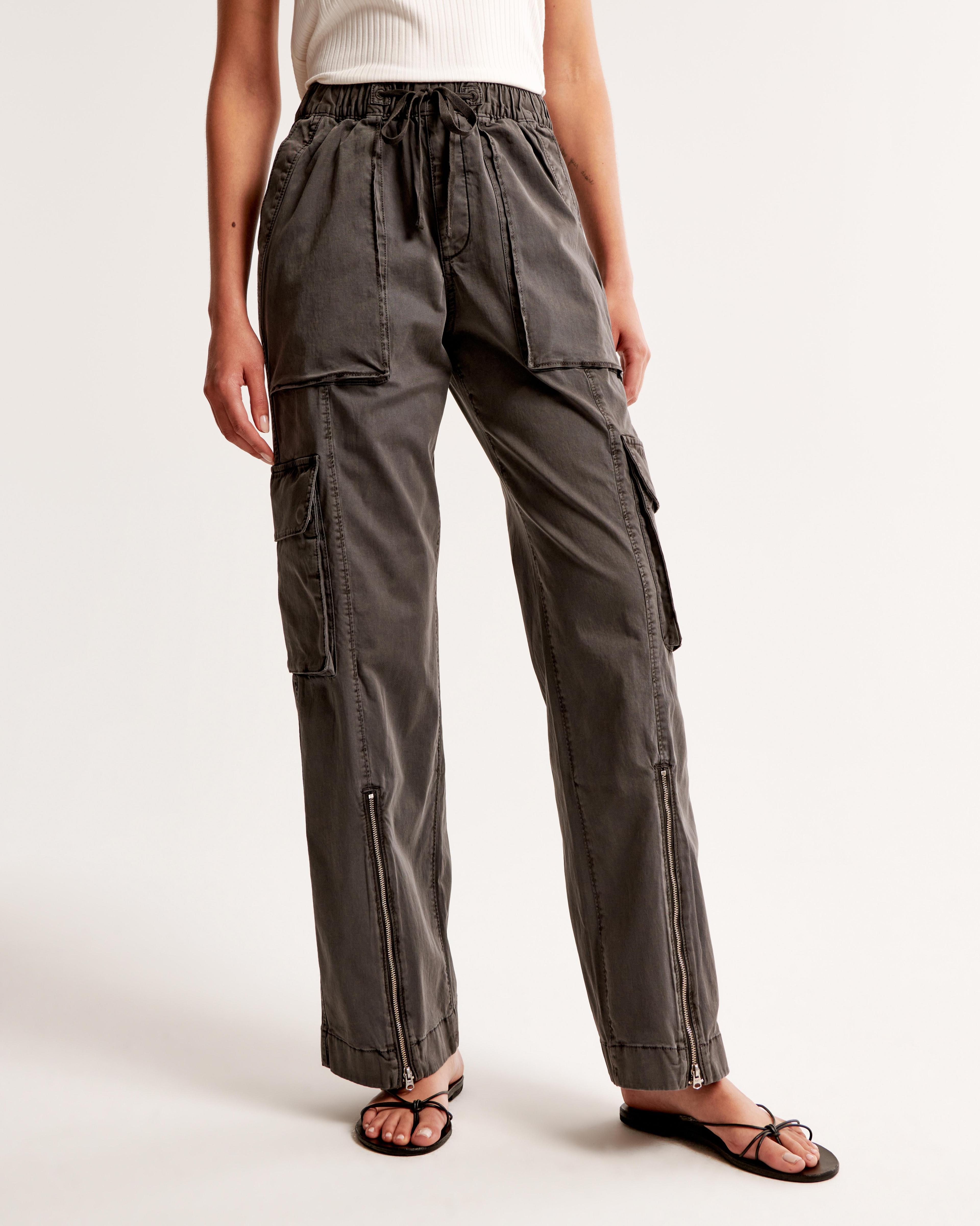 Pull-On Wide Leg Cargo Pant Product Image