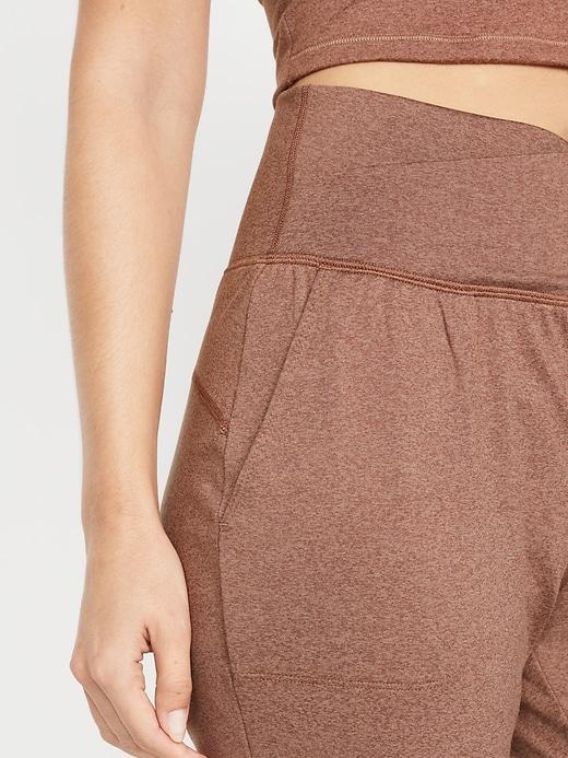 Extra High-Waisted CloudComfy Joggers Product Image