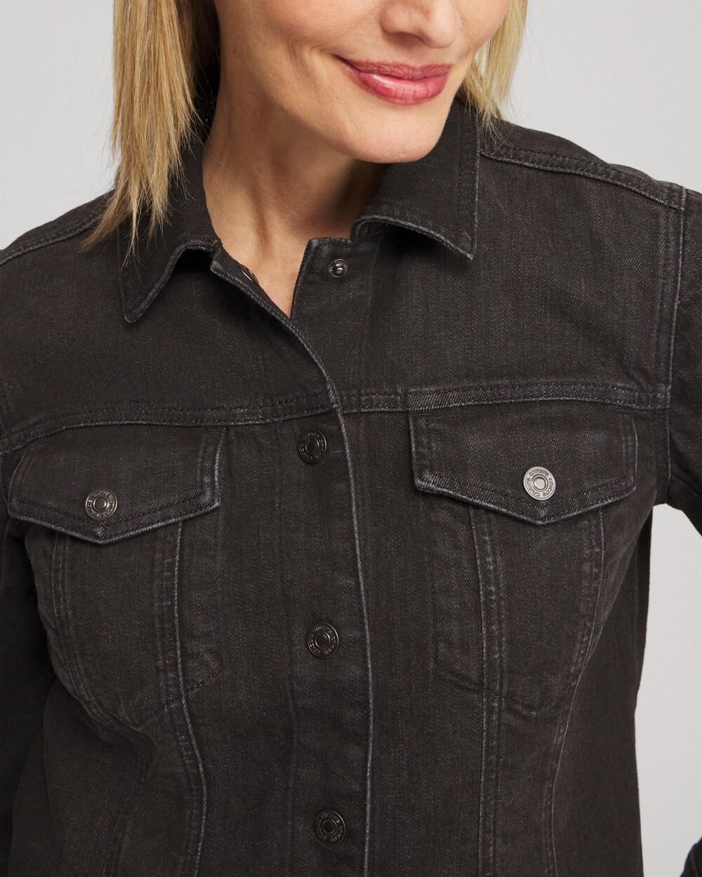 Women's Cropped Shirttail Denim Jacket Product Image