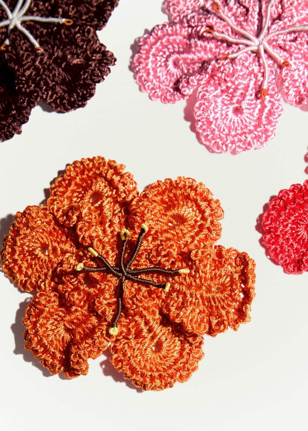 MANGO - Crochet flower brooch - One size - Women Product Image