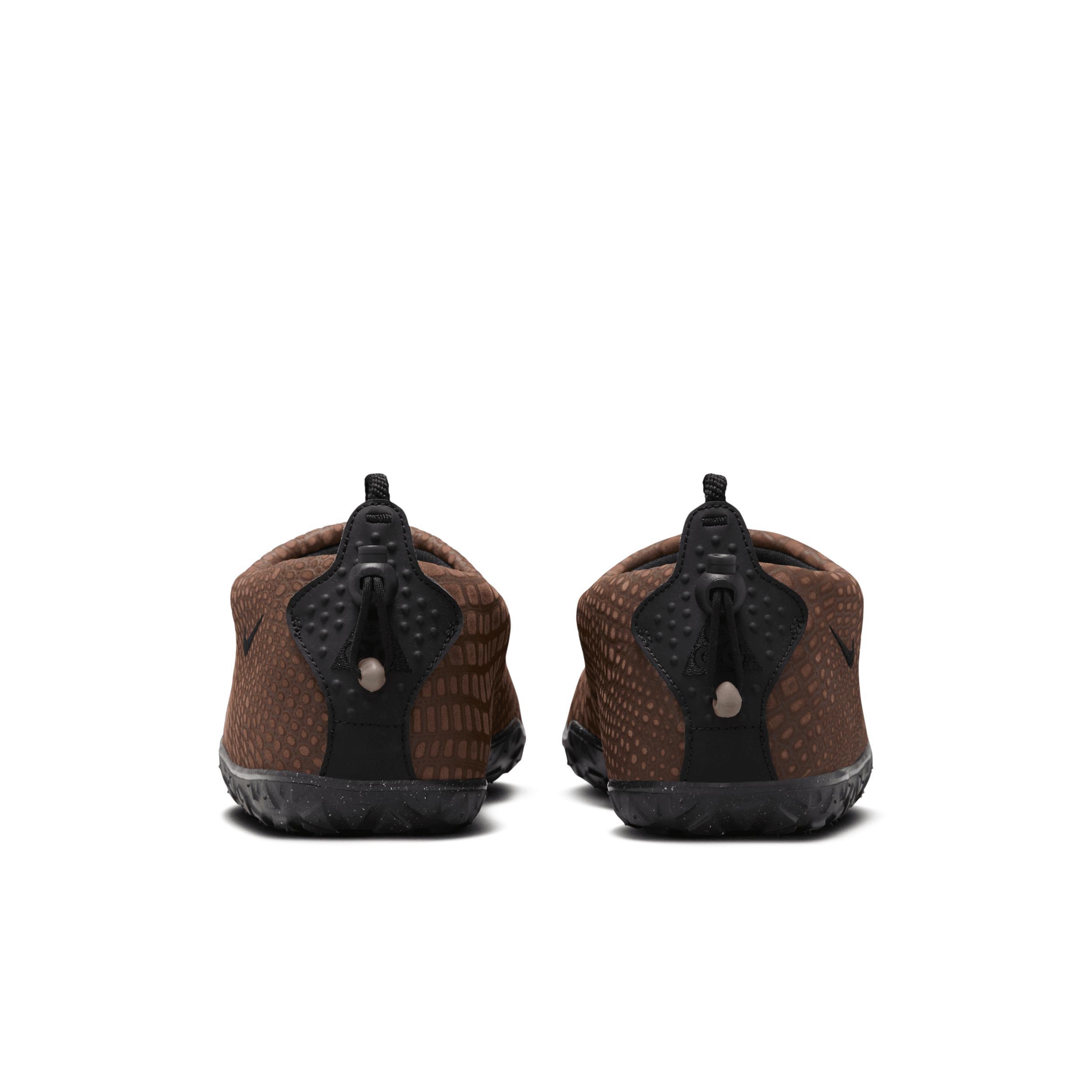 Nike Acg Moc Premium in Brown. - size 11.5 (also in 10, 10.5, 11, 12, 12.5, 13, 7, 7.5, 8, 8.5, 9, 9.5) Product Image
