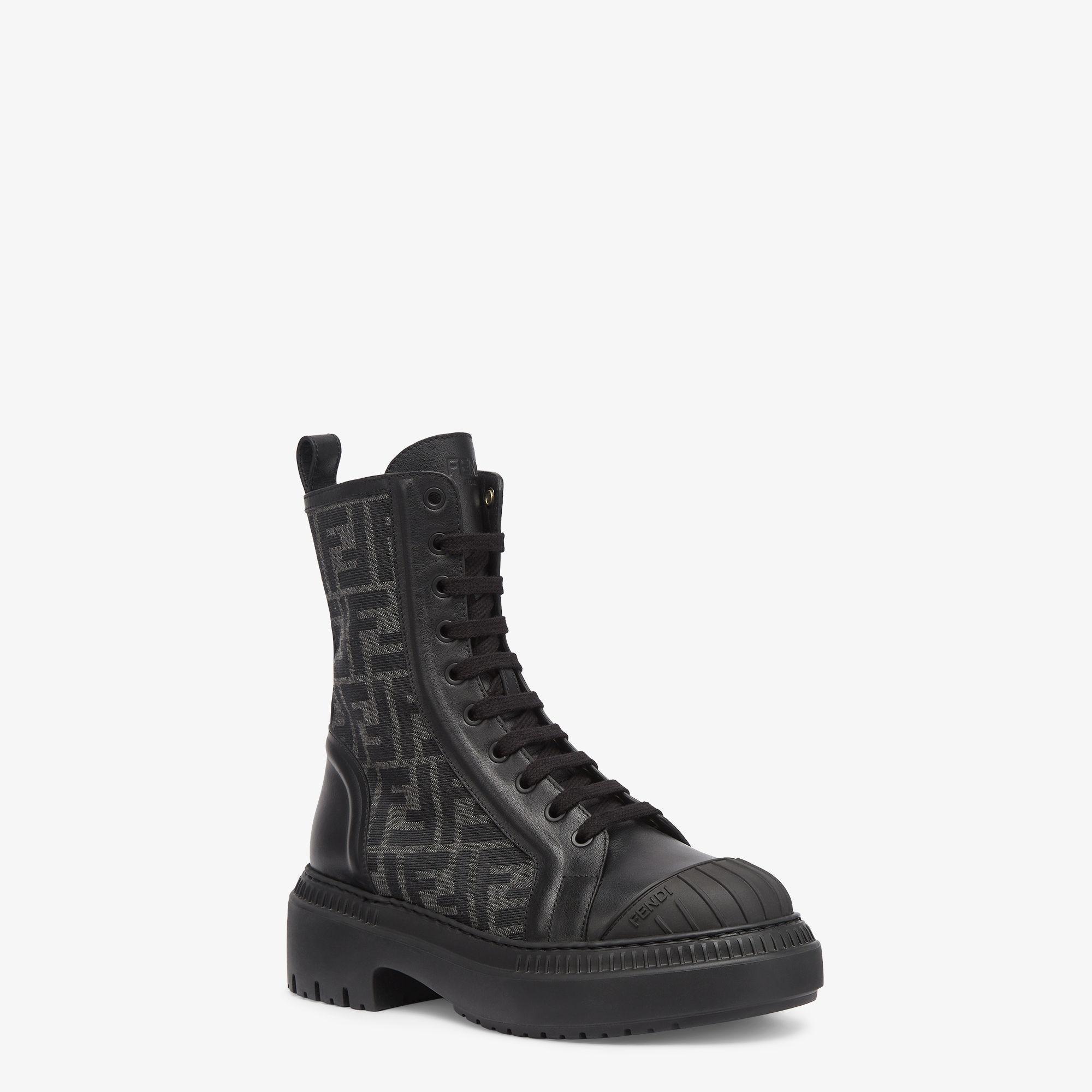 DominoBlack leather biker boots Product Image