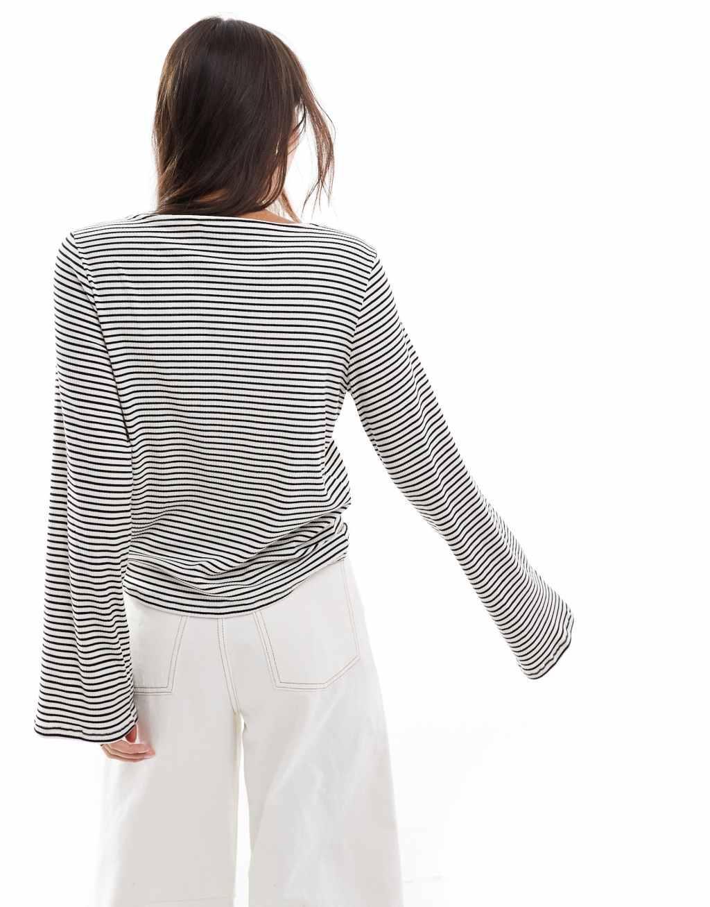 Vero Moda Aware flared sleeve jersey top in cream stripe Product Image