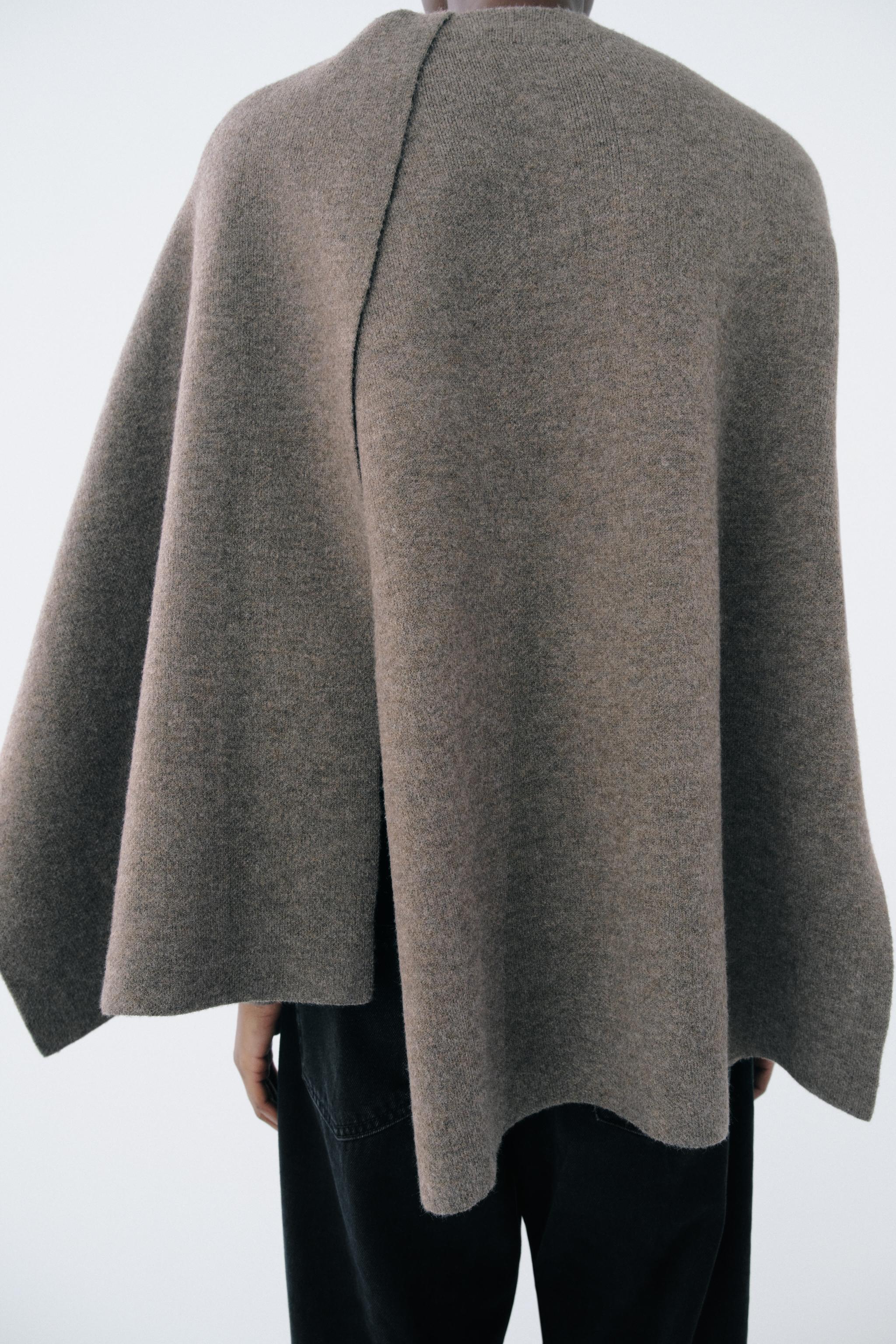 SHORT KNIT SCARF COAT Product Image