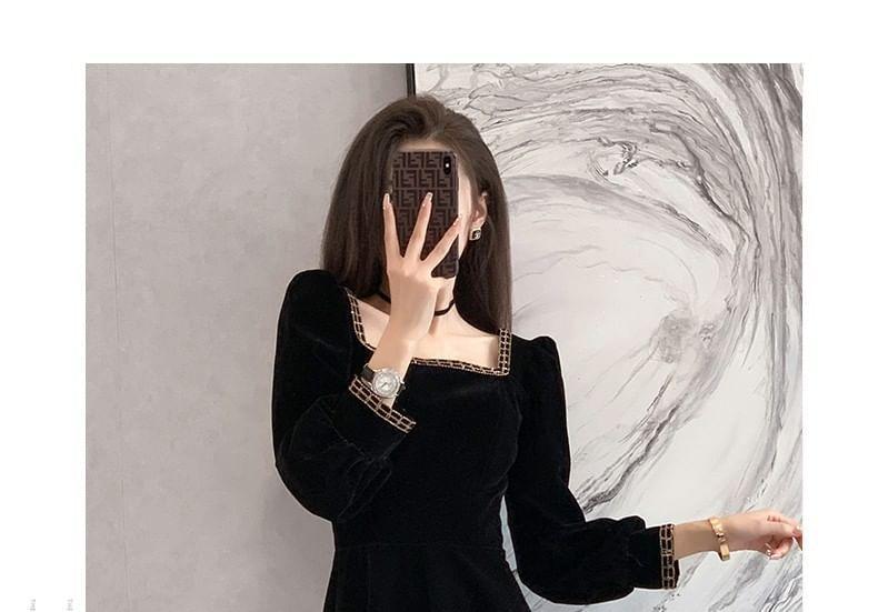 Long-Sleeve Square Neck Velvet Midi A-Line Dress Product Image