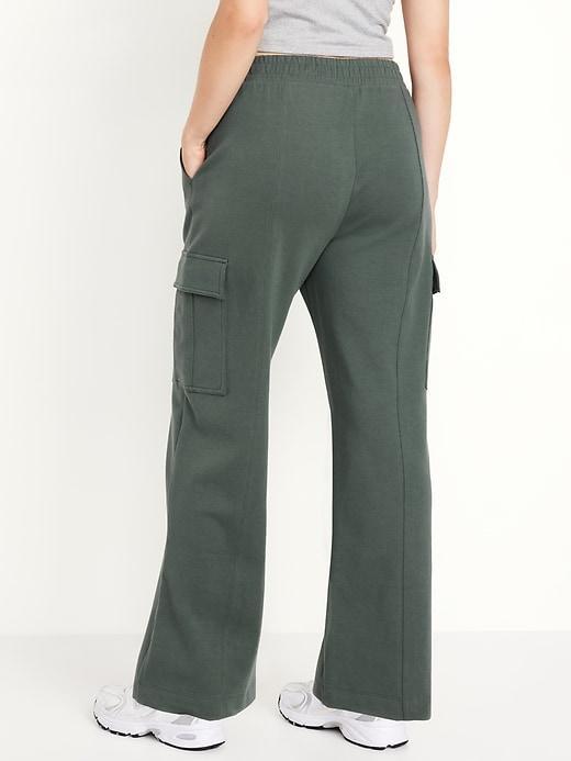 High-Waisted Dynamic Fleece Cargo Pants Product Image