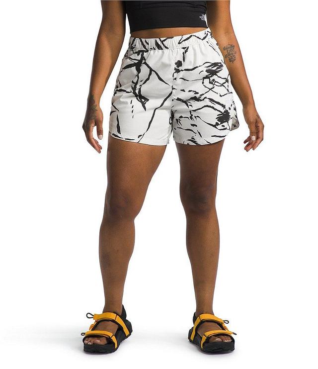 The North Face Women Classic Pathfinder Coyote Print Drawcord Waist Slant Pocket Pull-On Shorts Product Image