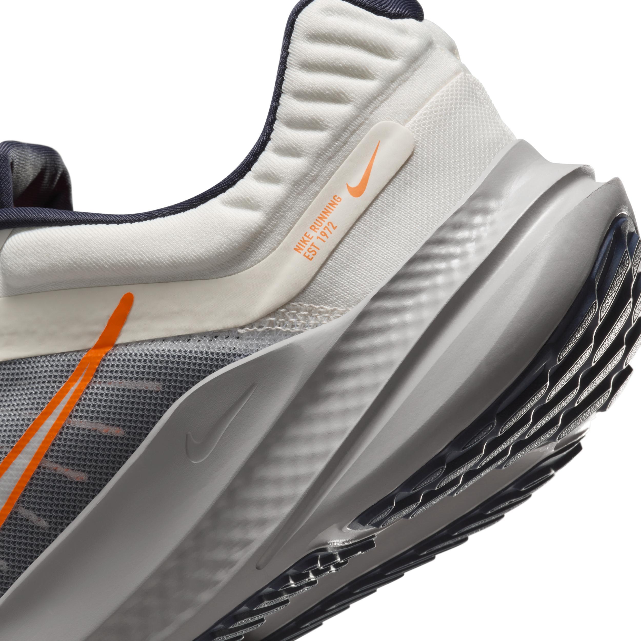 Nike Mens Quest 5 Road Running Shoes Product Image