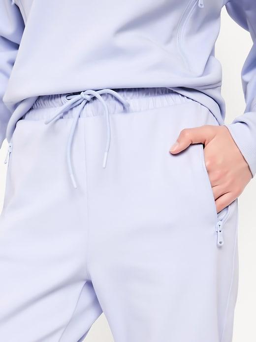 High-Waisted Dynamic Fleece Joggers Product Image