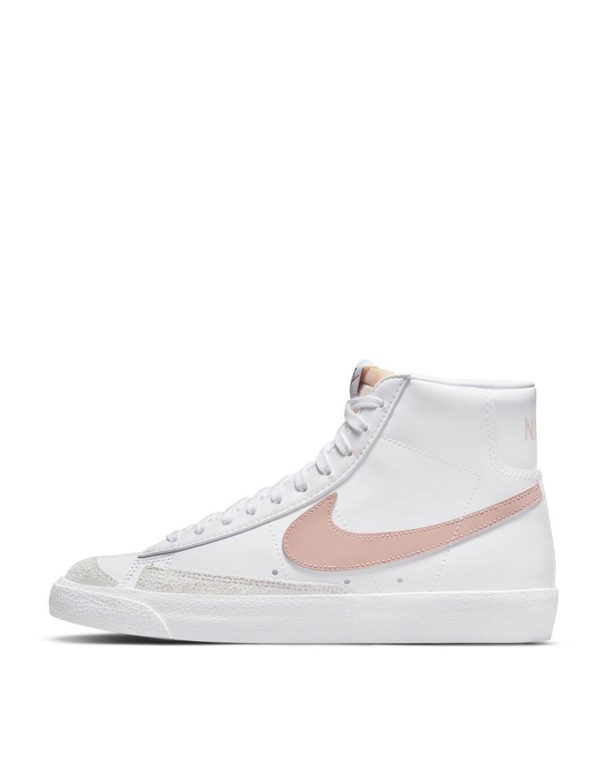 Nike Women's Blazer Mid '77 Shoes Product Image