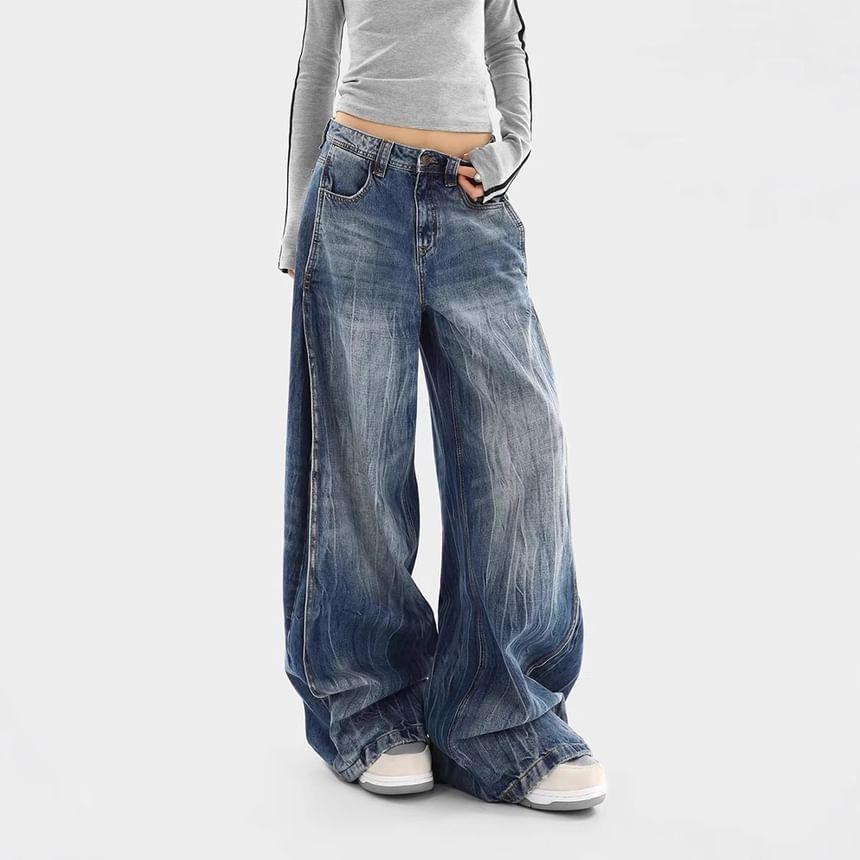 Low Rise Washed Loose-Fit Wide-Leg Jeans Product Image