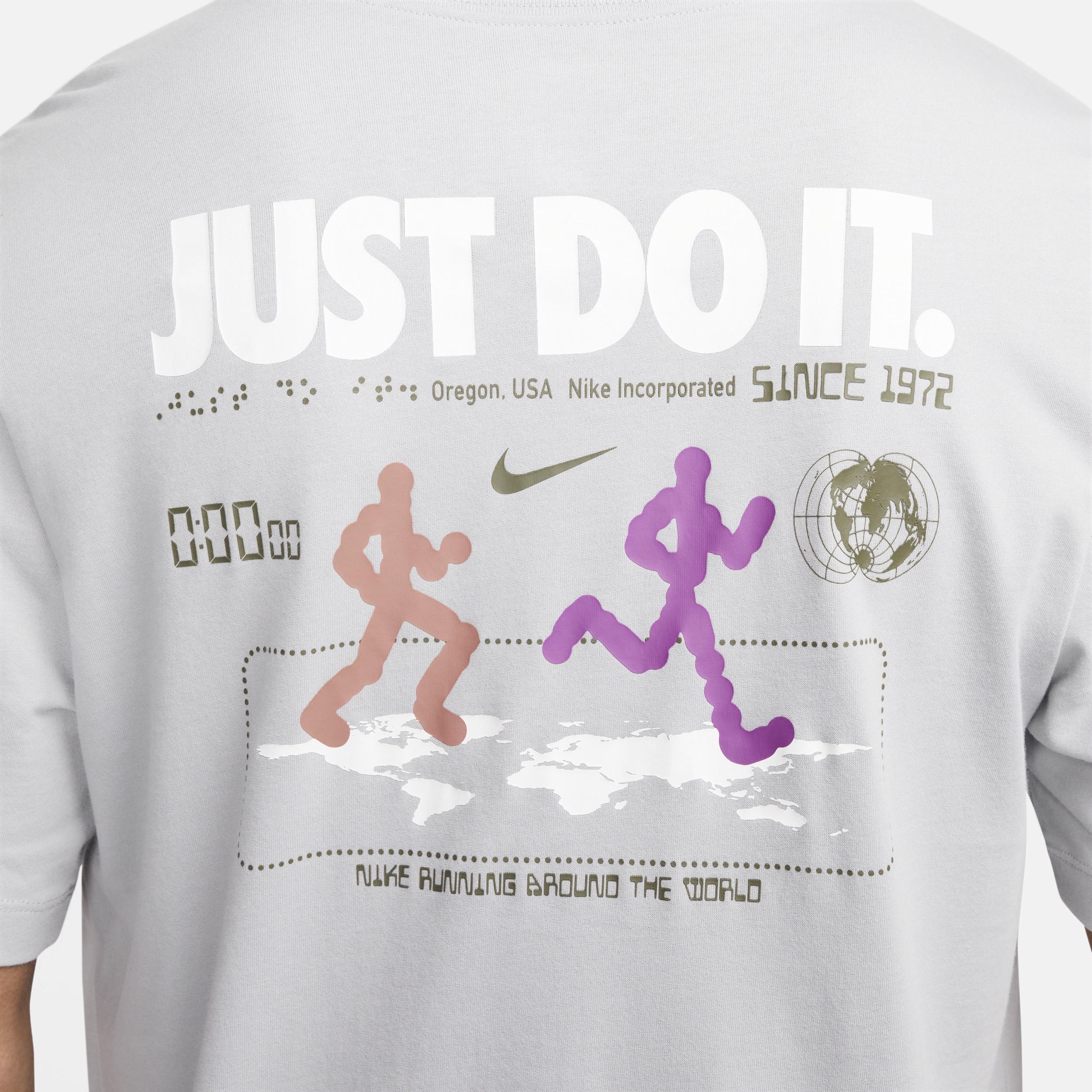 Nike Men's Dri-FIT Running T-Shirt Product Image