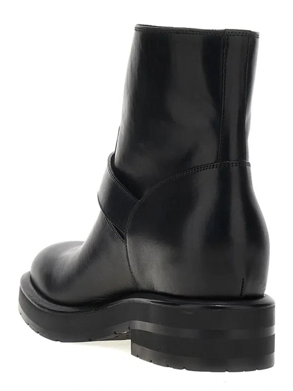 Coddington Boots In Schwarz Product Image