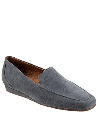 SoftWalk Vista Loafer Product Image