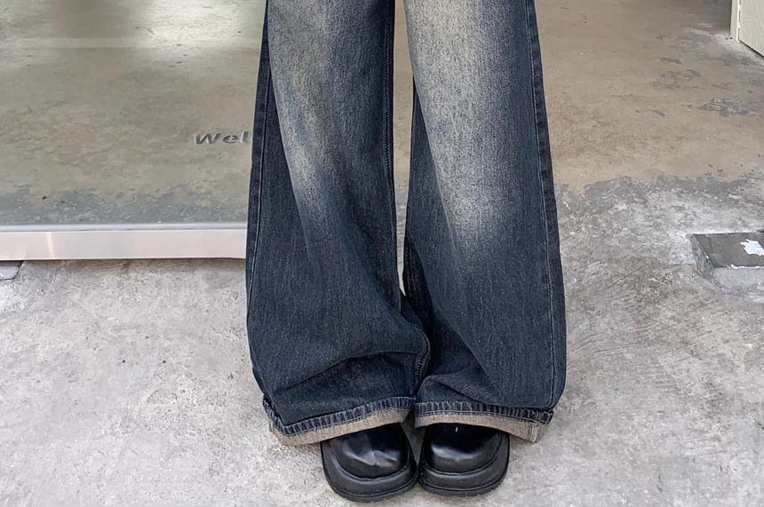 Mid Waist Washed Wide Leg Jeans Product Image