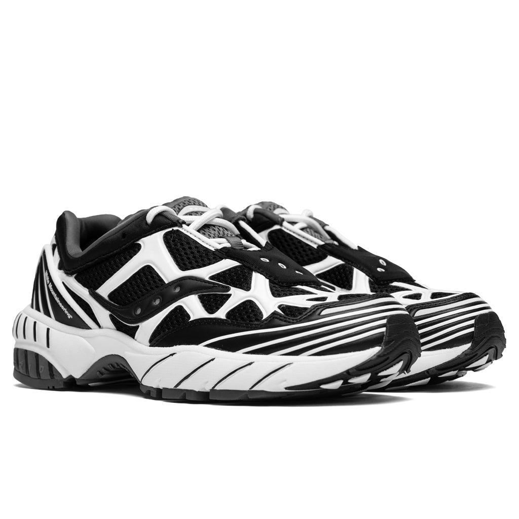 Saucony x White Mountaineering Grid Web - Black/White Male Product Image