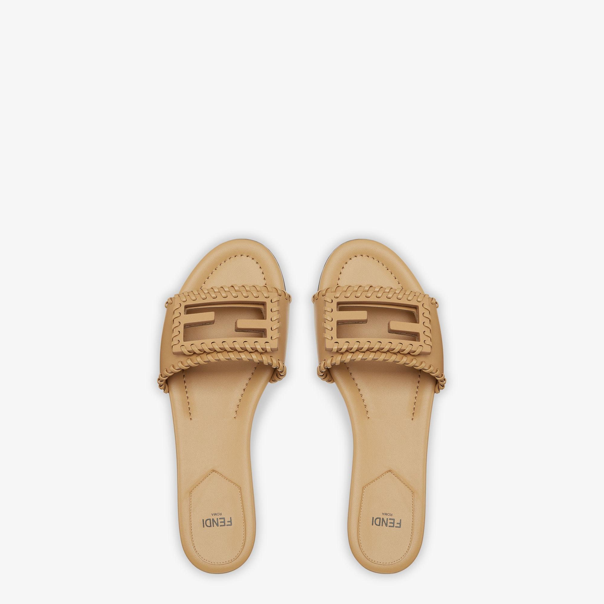 BaguetteBeige leather slides product image