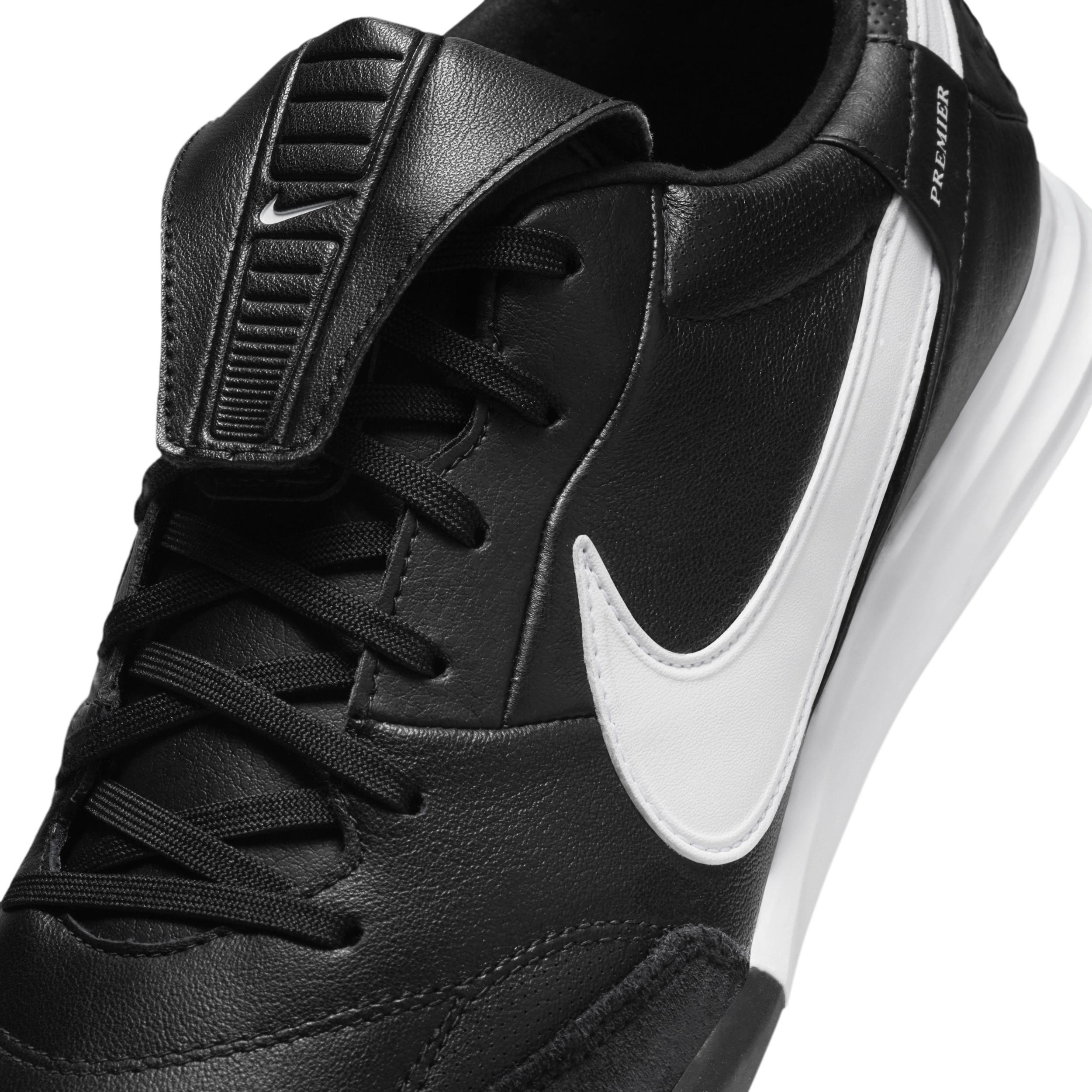 Nike Men's Premier 3 TF Low-Top Soccer Shoes Product Image