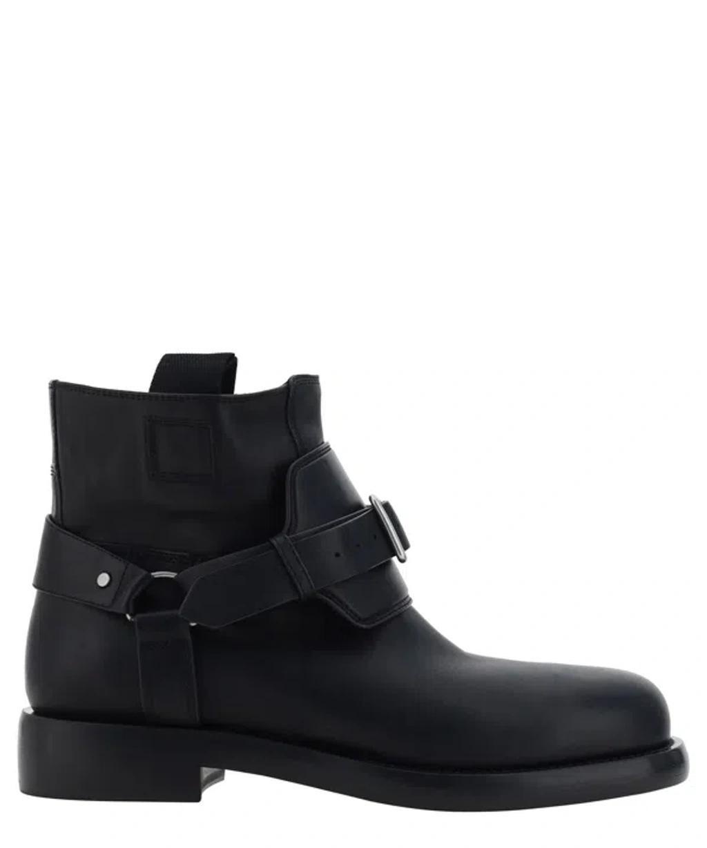 Women Leather Boot In Black product image