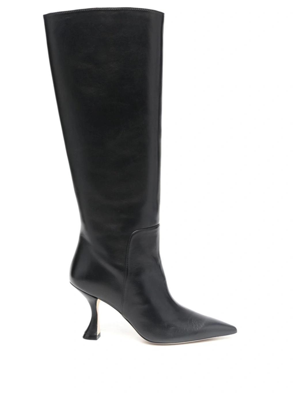 Boots  Women In Black product image