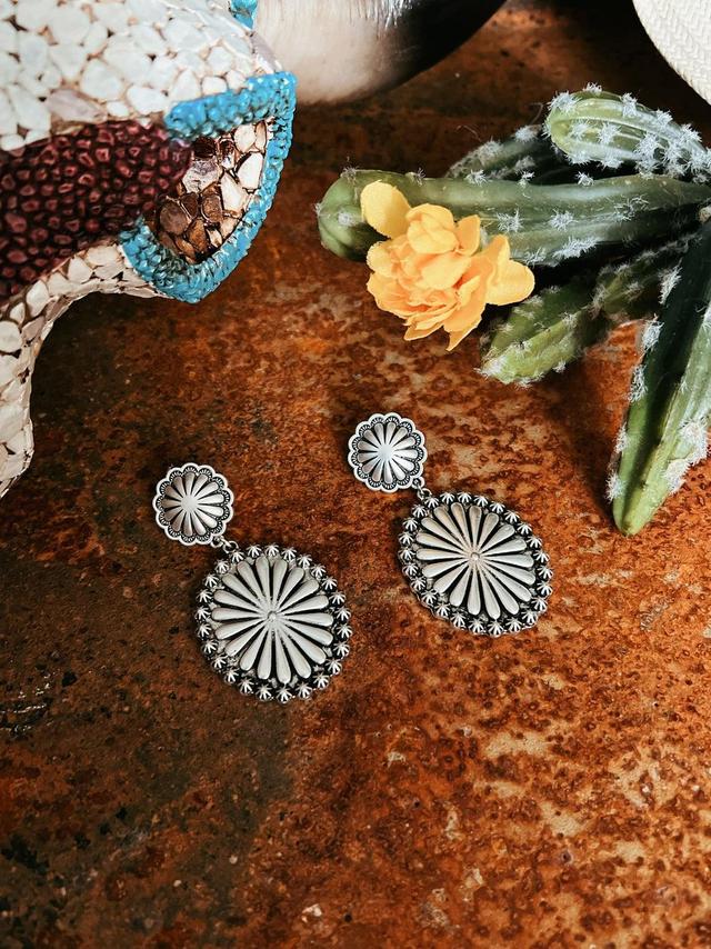 Big Oval Post Concho Earrings Product Image