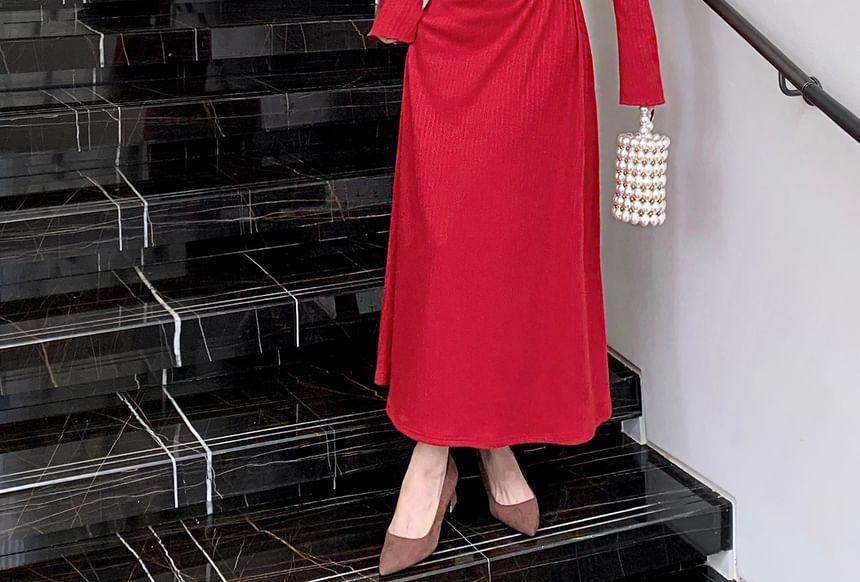 Long Sleeve V-Neck Plain Ruffle Trim A-Line Maxi Dress Product Image