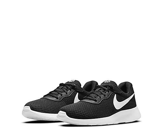 Nike Men's Tanjun Shoes Product Image