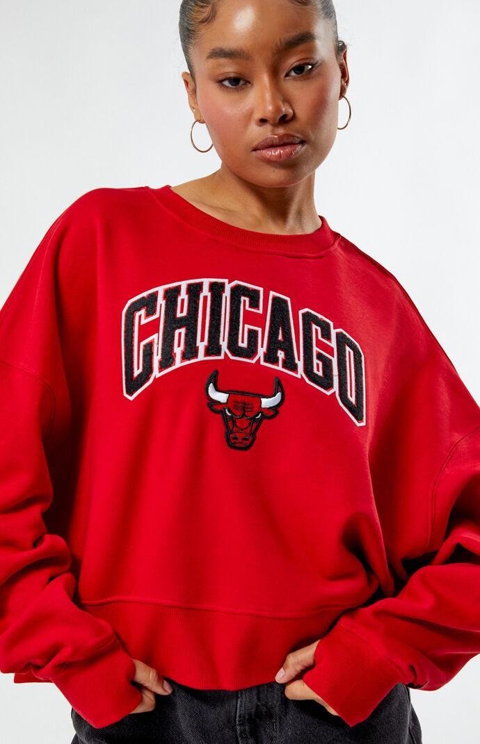 ProStandard Women's Chicago Bulls Classic Crew Neck Sweatshirt Product Image