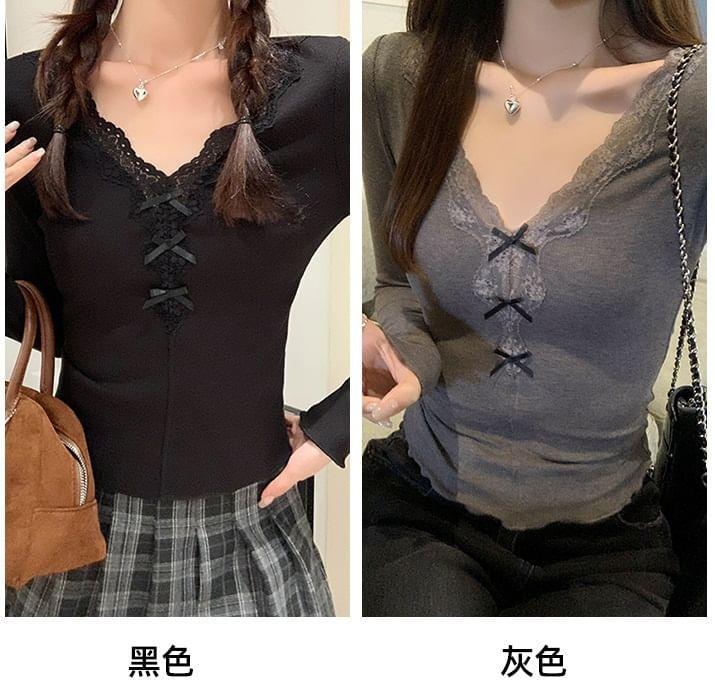 Long-Sleeve V-Neck Plain Bow Lace Trim T-Shirt Product Image