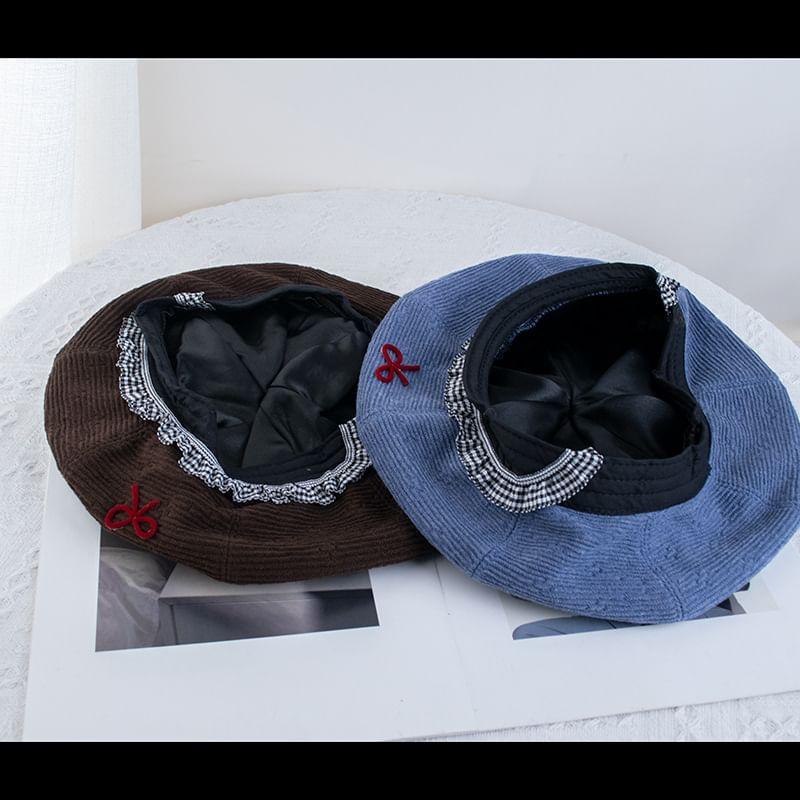 Bow Embroidered Beret Hat Product Image