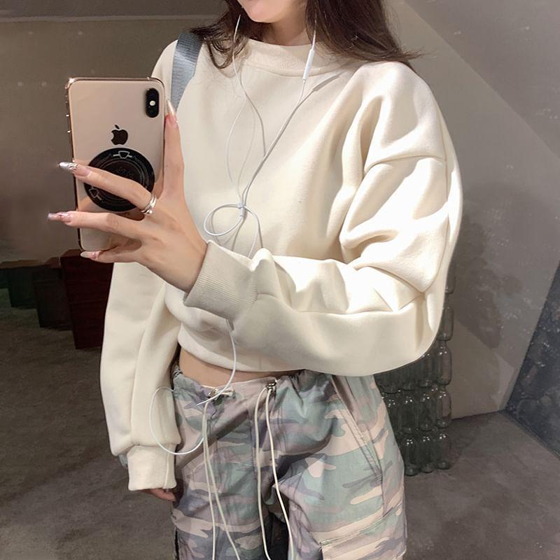 Crew Neck Plain Cropped Pullover Product Image