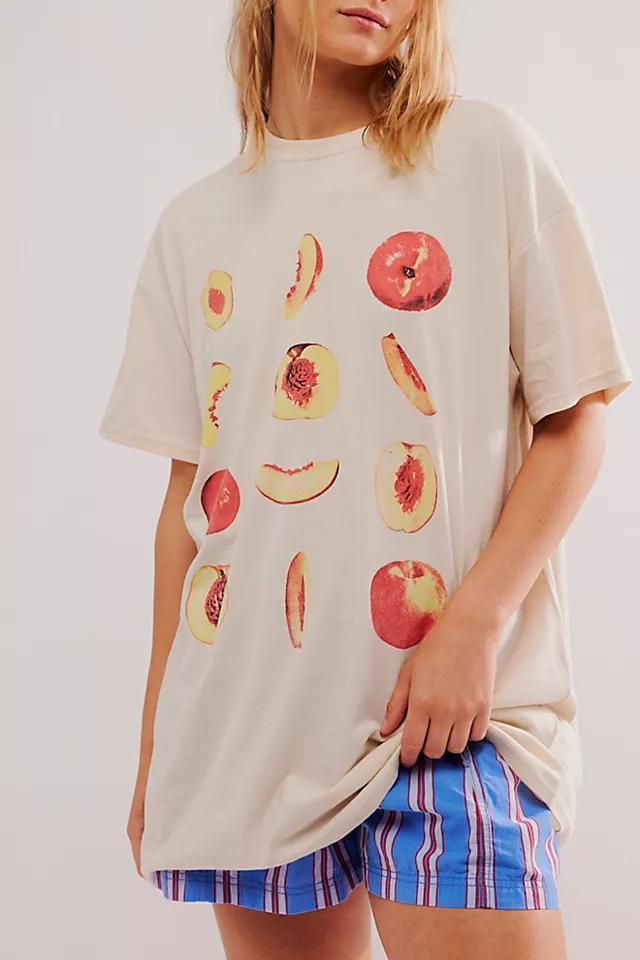 Peaches Tee Product Image