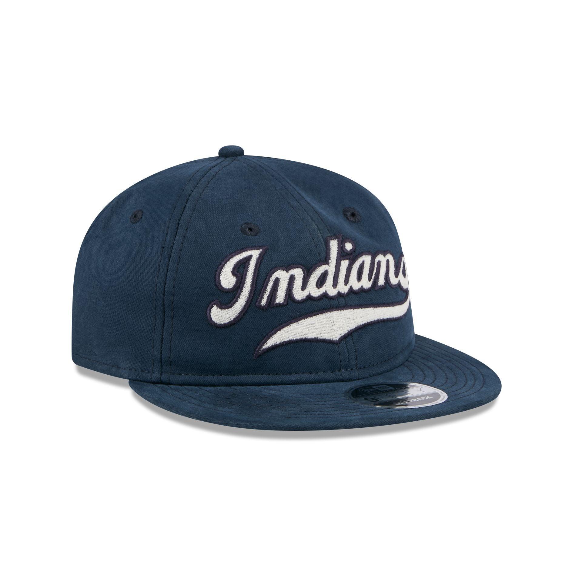 Cleveland Guardians Vintage Retro Crown 9FIFTY Snapback Hat Male Product Image