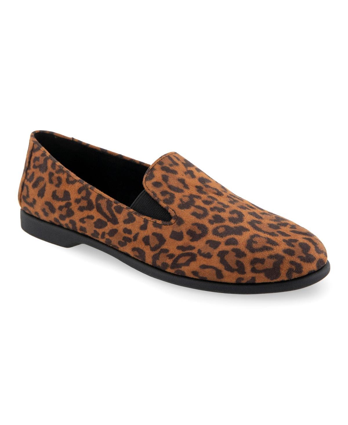 Aerosoles Womens Nuit Almond Toe Loafers Product Image