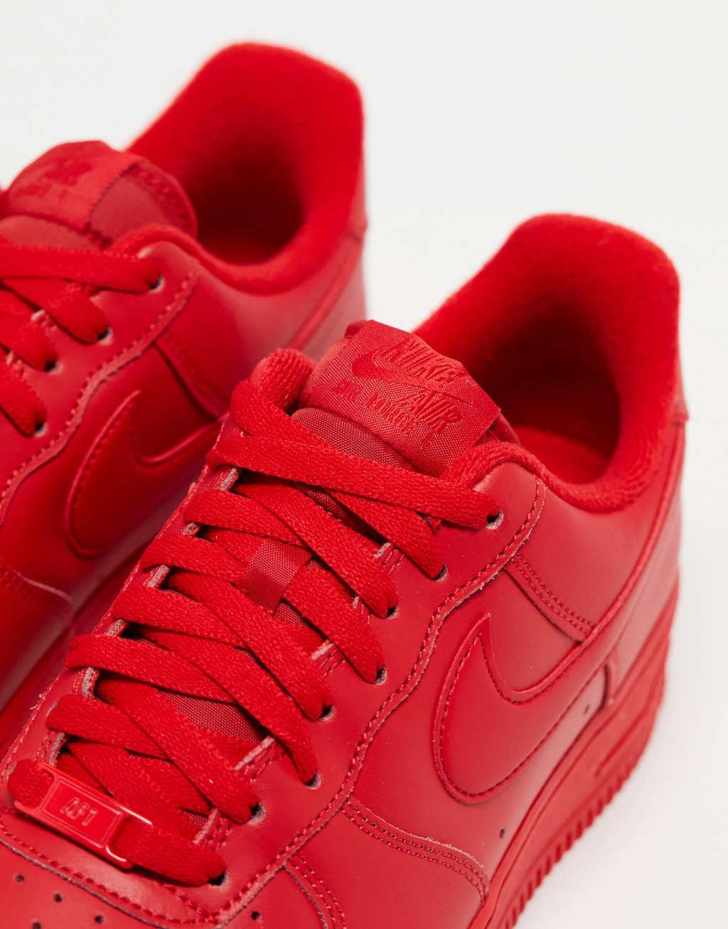 Nike Air Force 1 '07 sneakers in red Product Image