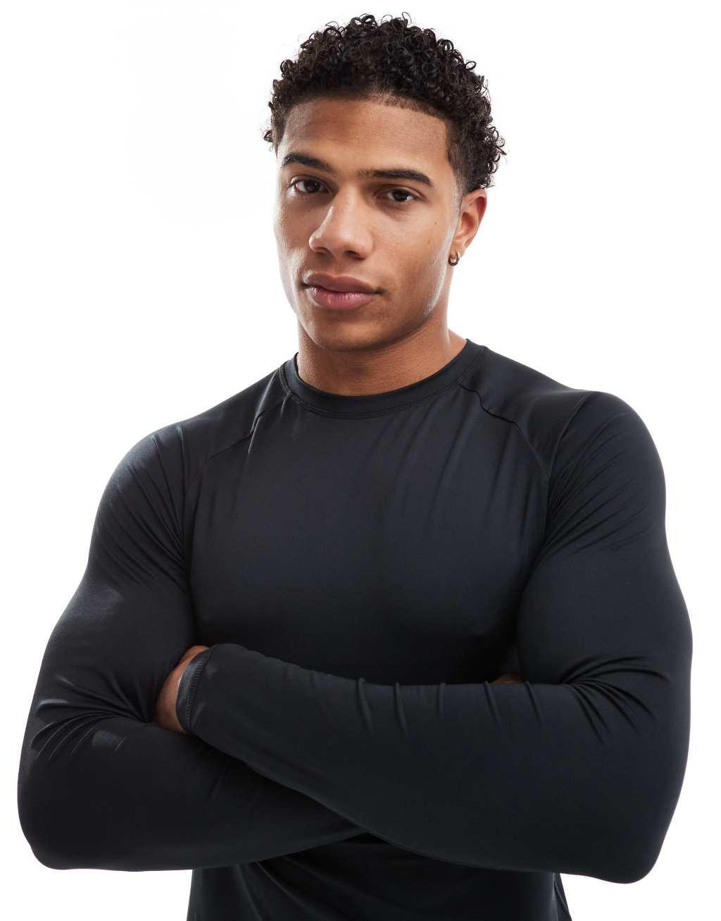 ASOS 4505 Icon training long sleeve muscle fit base layer in black Product Image