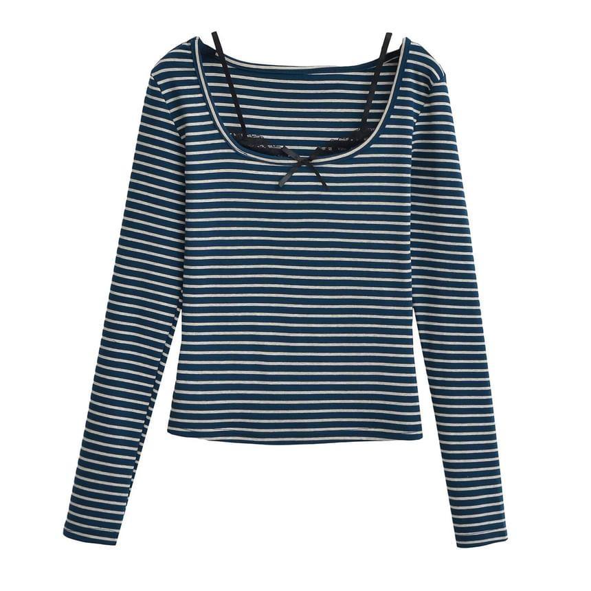 Long Sleeve Lace Panel Striped Slim-Fit Crop T-Shirt Product Image