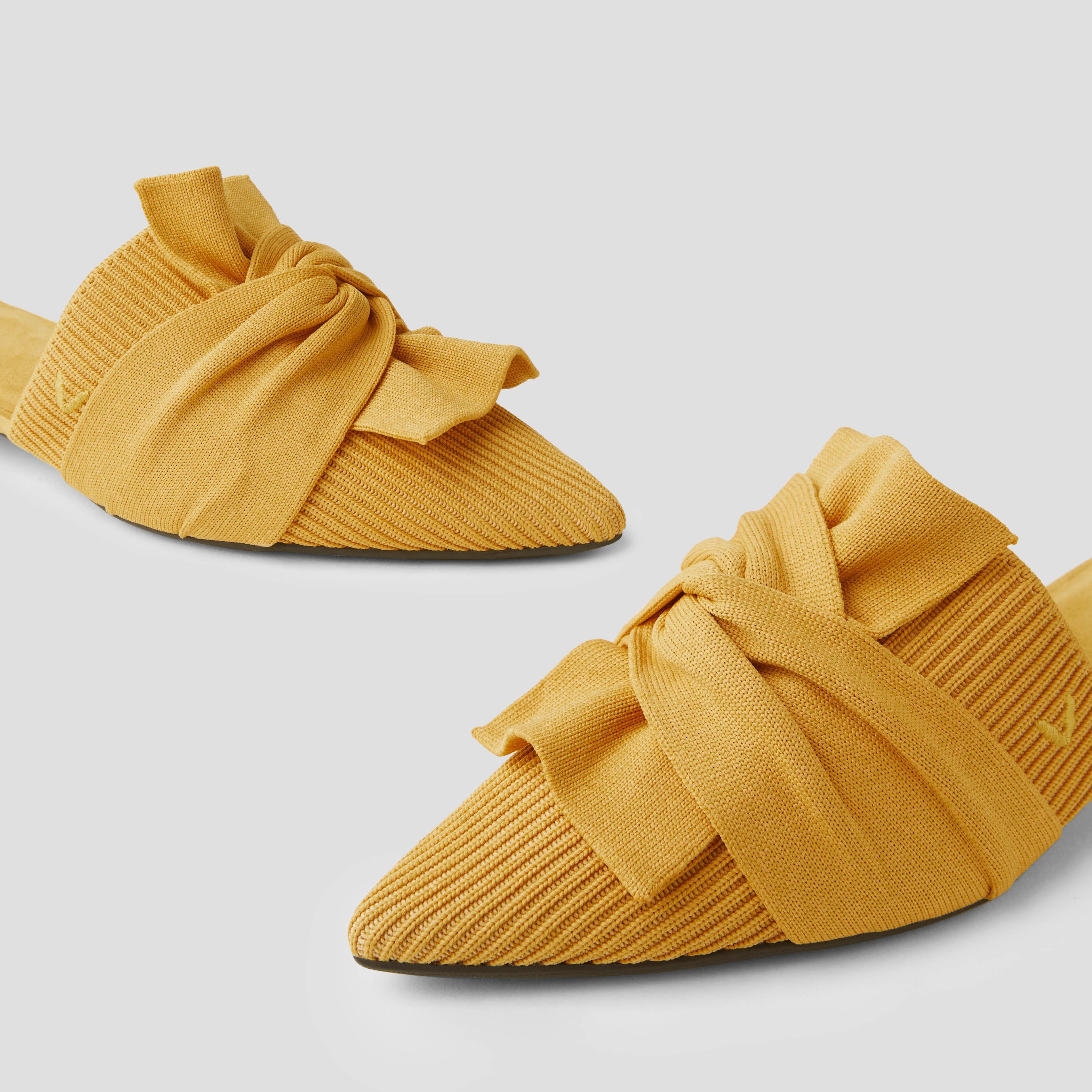 Pointed-Toe Knot Sandals (Yaffa) Product Image