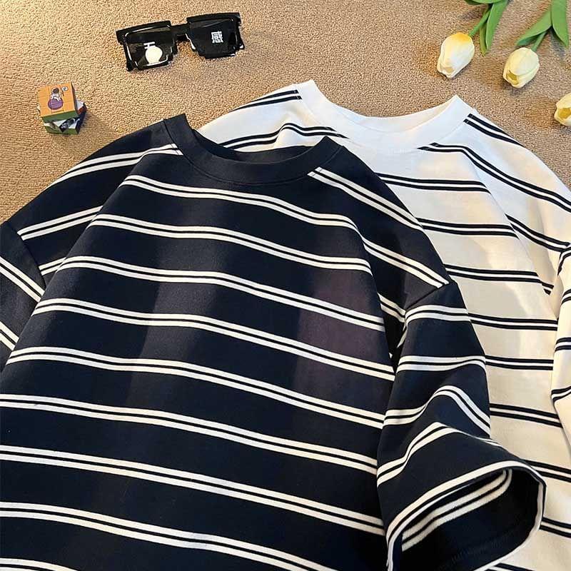 Short-Sleeve Crew Neck Striped T-Shirt Product Image